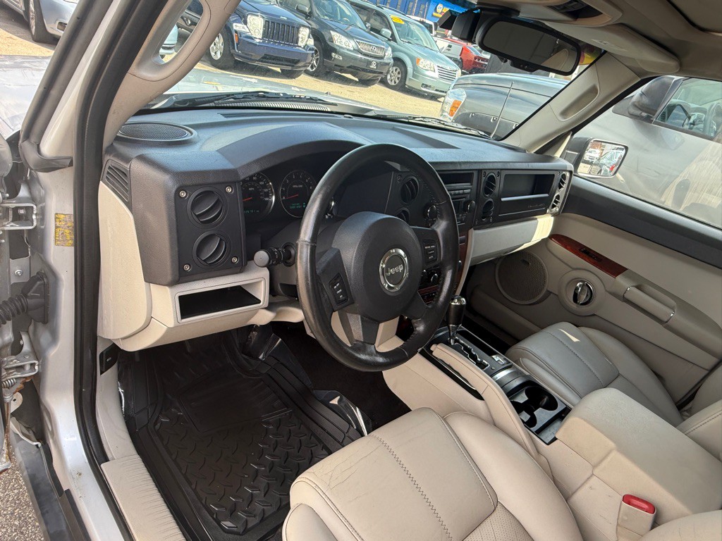 2007 Jeep Commander Image 11