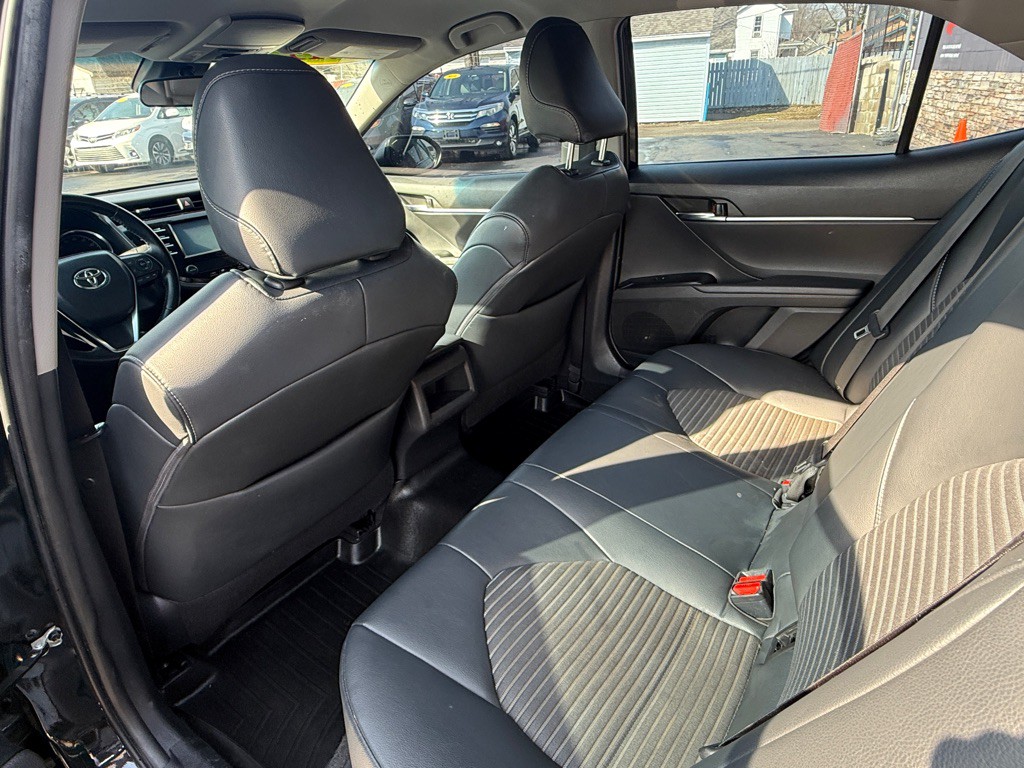 2019 Toyota Camry Image 5