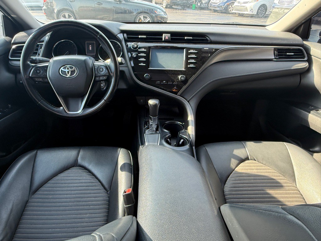 2019 Toyota Camry Image 6