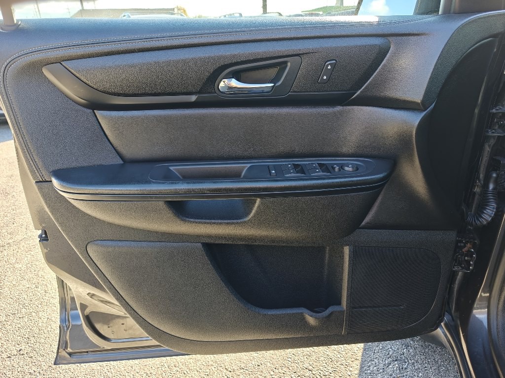 2016 Chevrolet Traverse Image 11