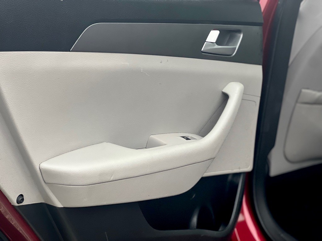 2015 Hyundai Sonata Image 14