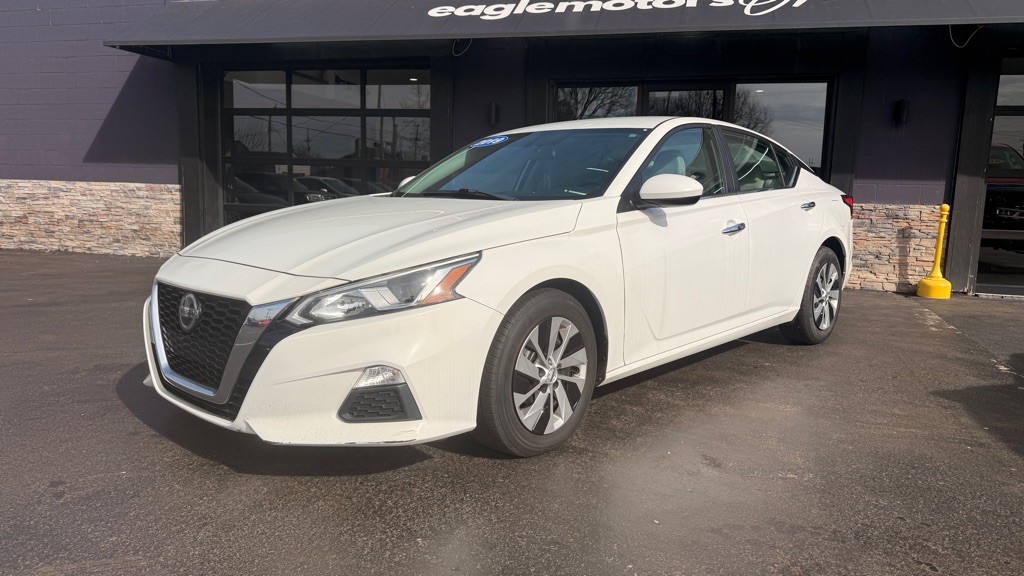 2019 Nissan Altima Image 2