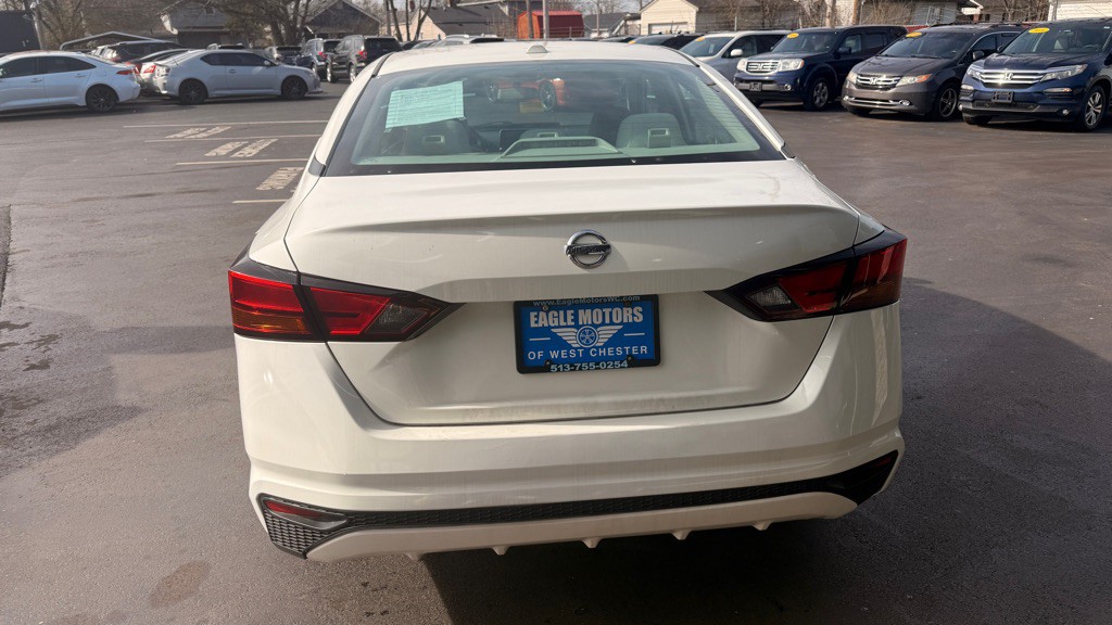 2019 Nissan Altima Image 3