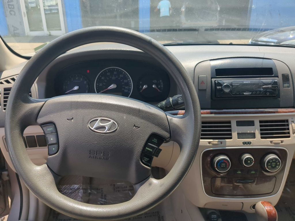 2008 Hyundai Sonata Image 8