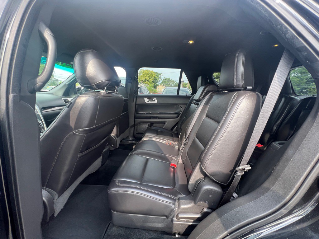 2013 Ford Explorer Image 13