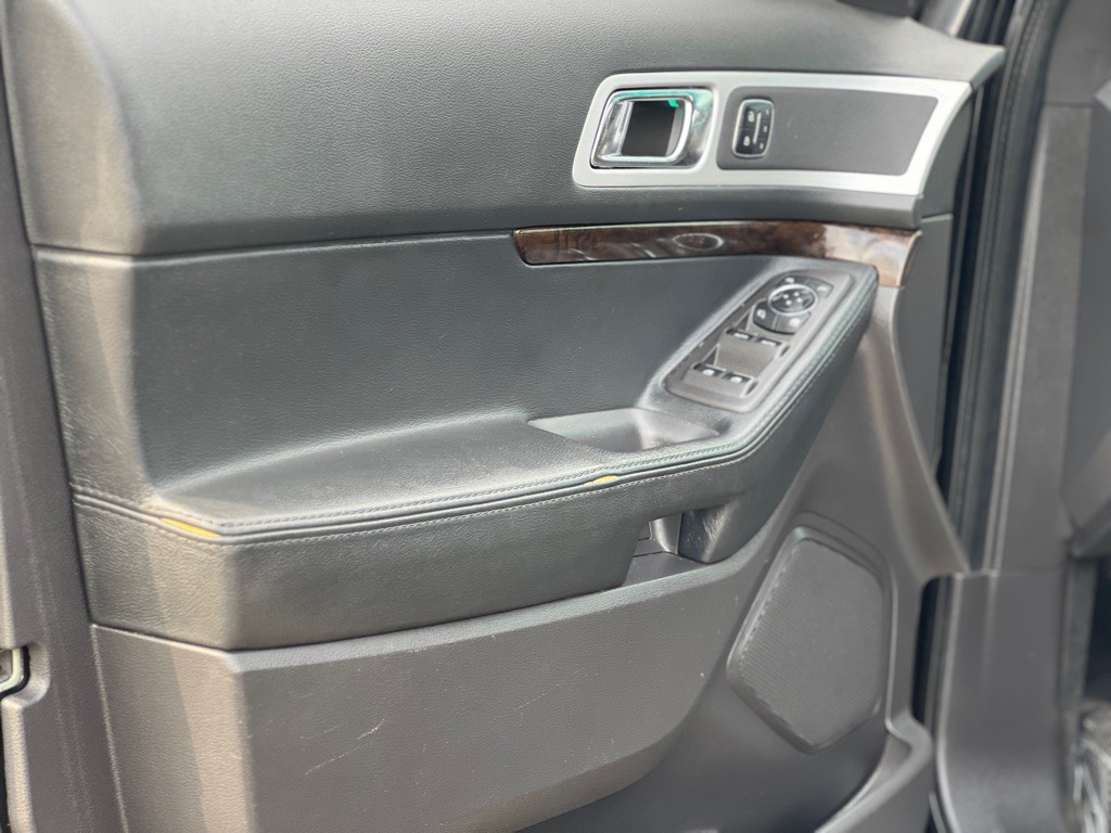 2013 Ford Explorer Image 15