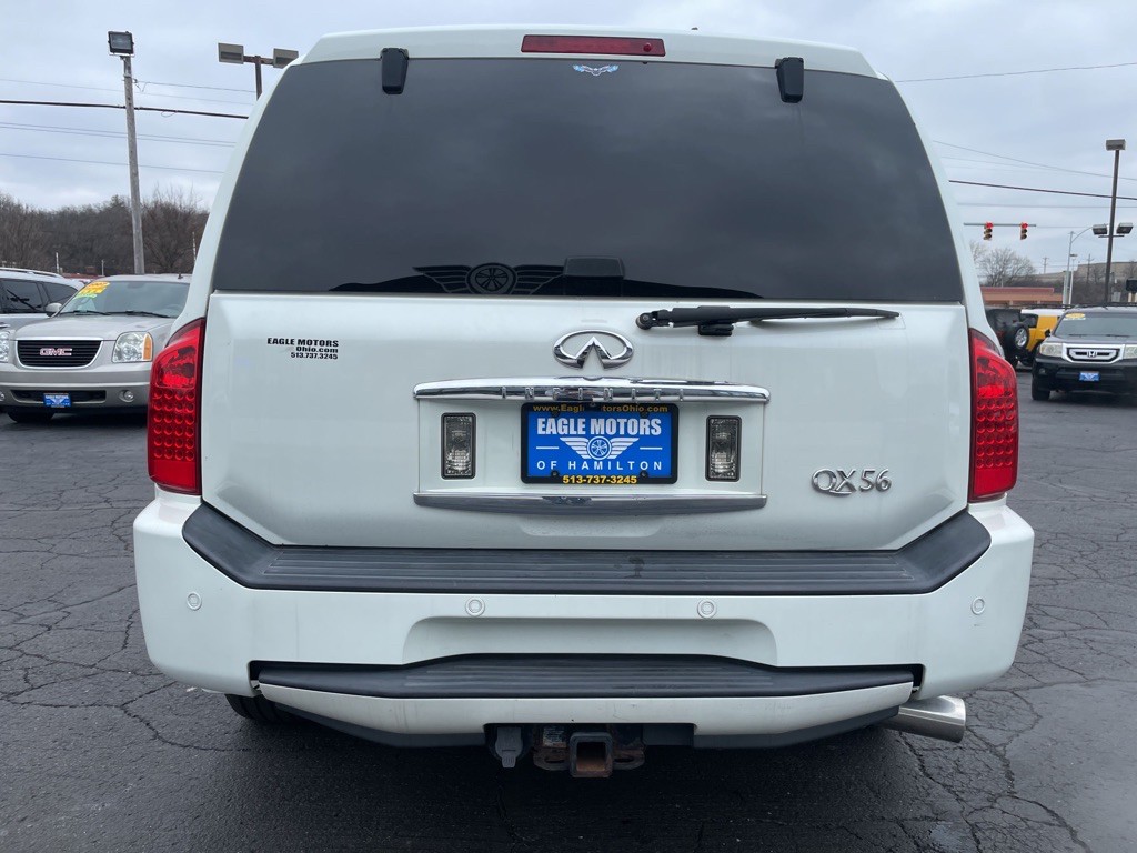 2010 INFINITI QX56 Image 6