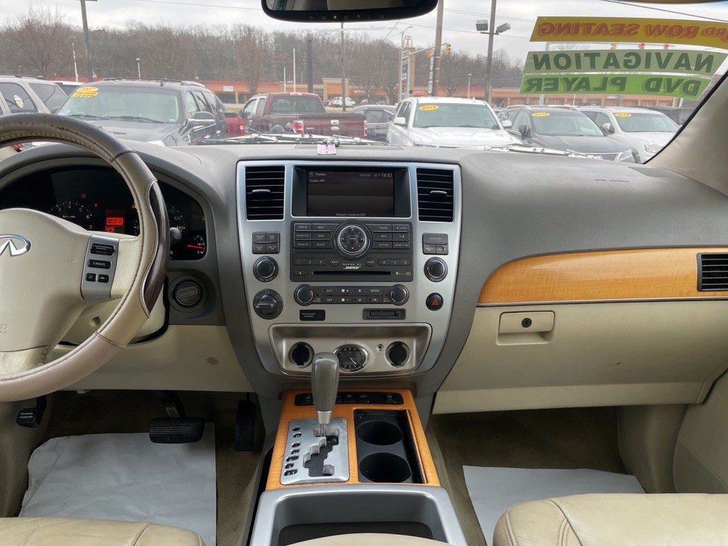 2010 INFINITI QX56 Image 13