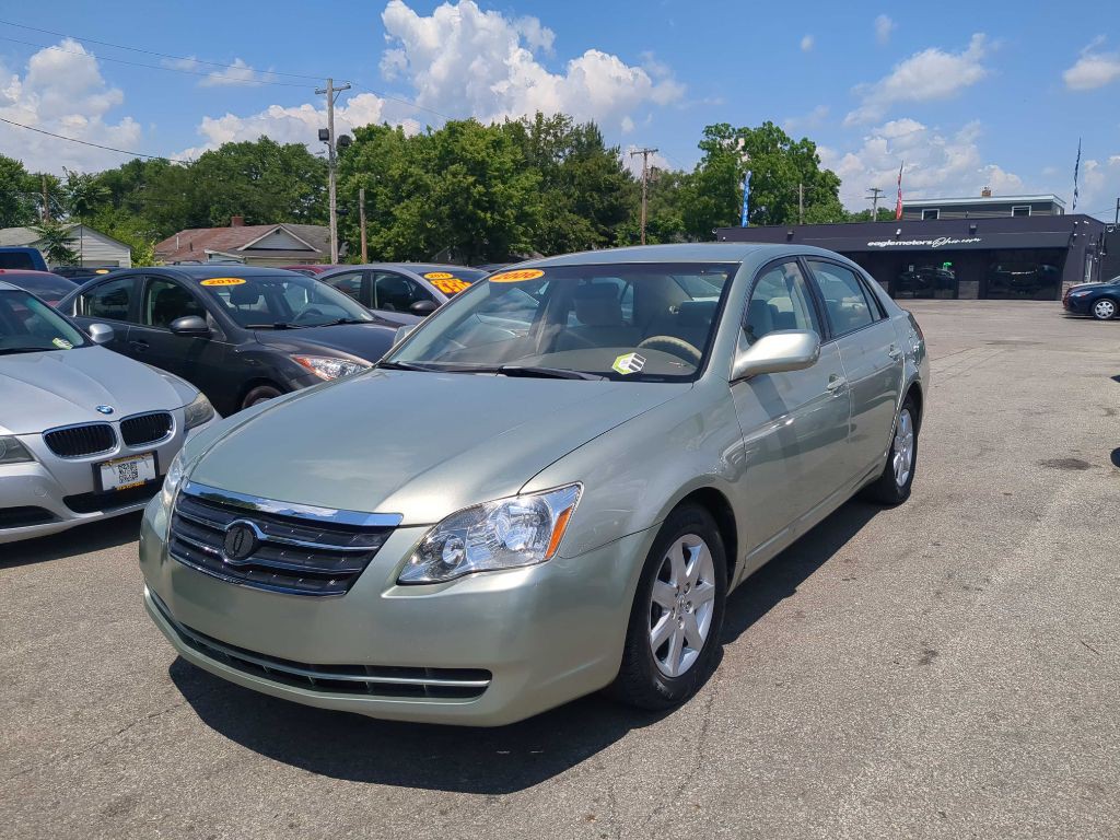 2006 Toyota Avalon Image 2