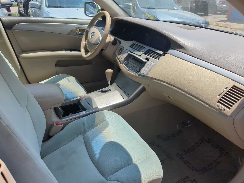 2006 Toyota Avalon Image 10