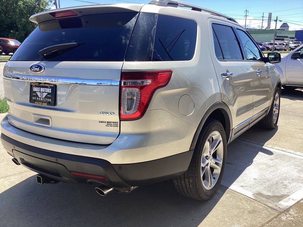 2011 Ford Explorer Image 2