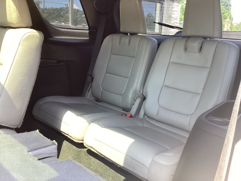 2011 Ford Explorer Image 9