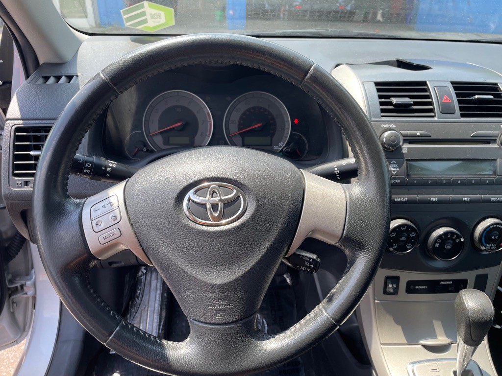 2010 Toyota Corolla Image 9