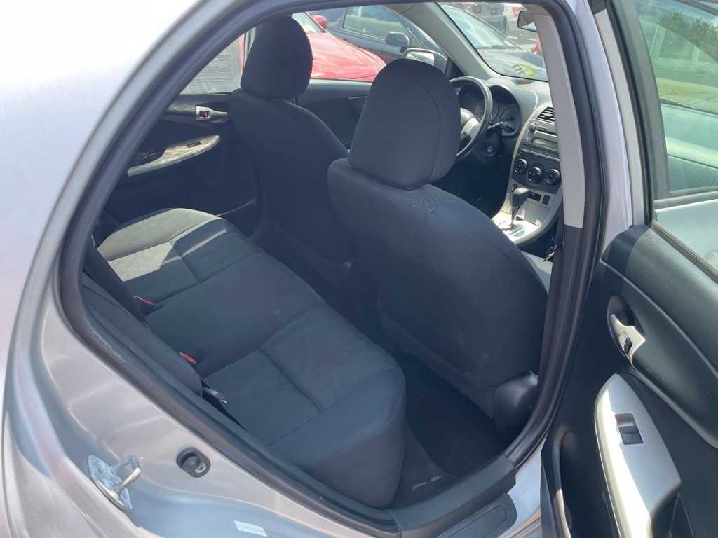 2010 Toyota Corolla Image 16