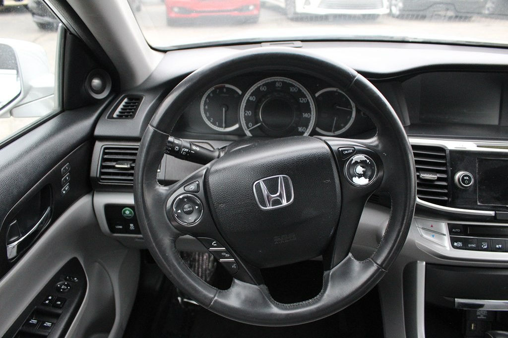 2013 Honda Accord Image 13