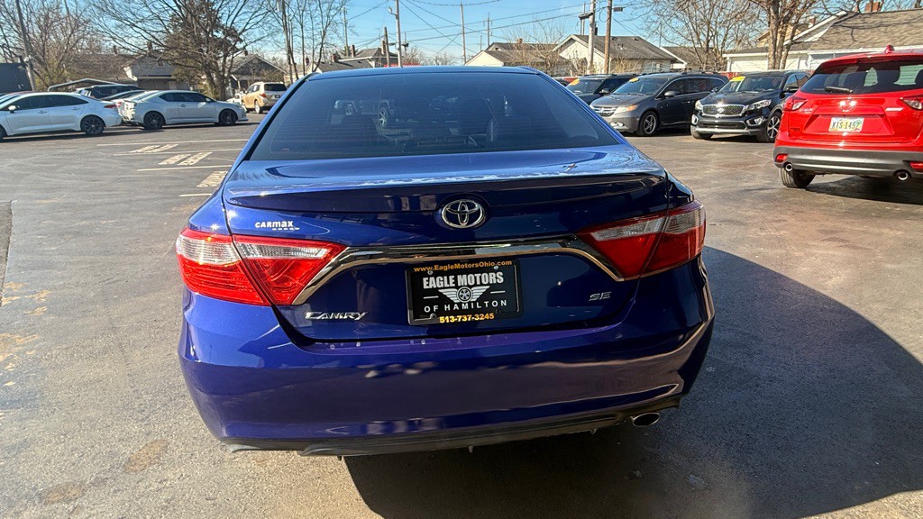 2015 Toyota Camry Image 4