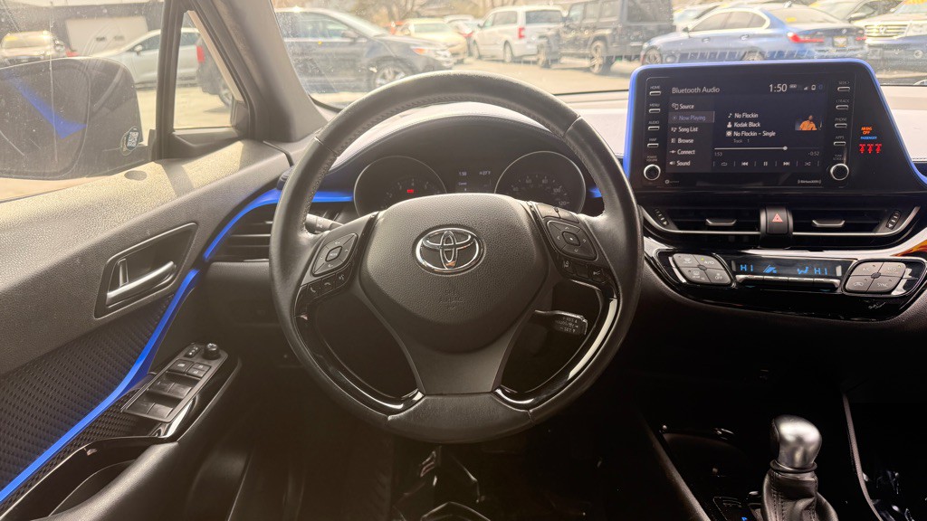 2020 Toyota C-HR Image 2