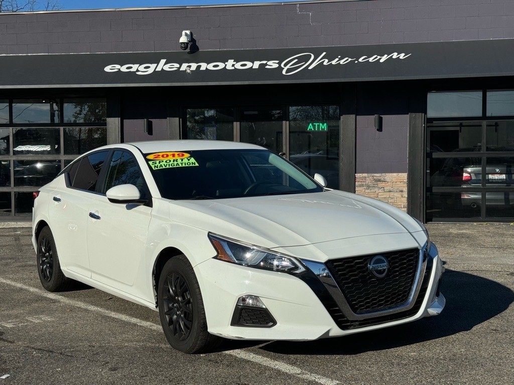 2019 Nissan Altima Image 1