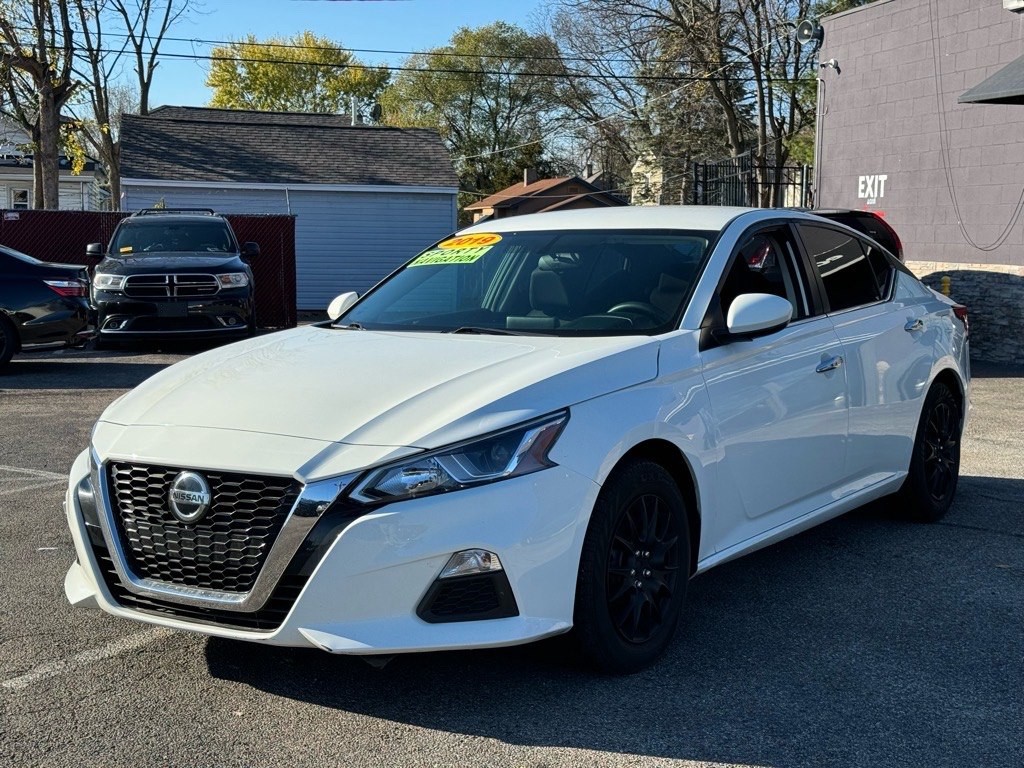 2019 Nissan Altima Image 2