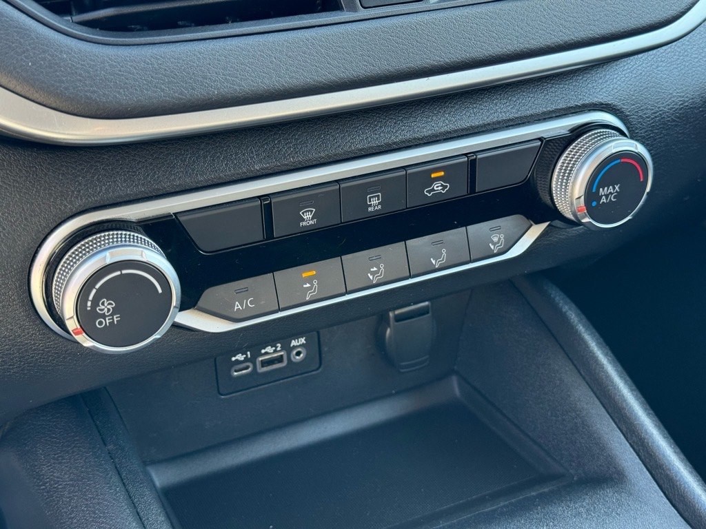 2019 Nissan Altima Image 13