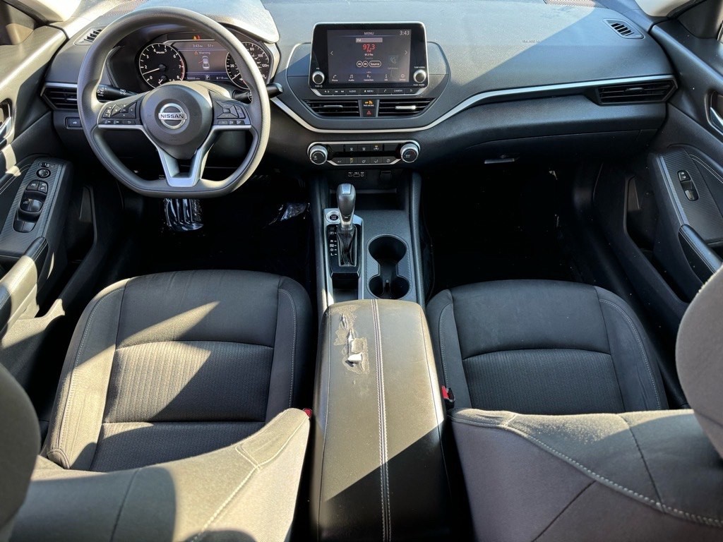 2019 Nissan Altima Image 15