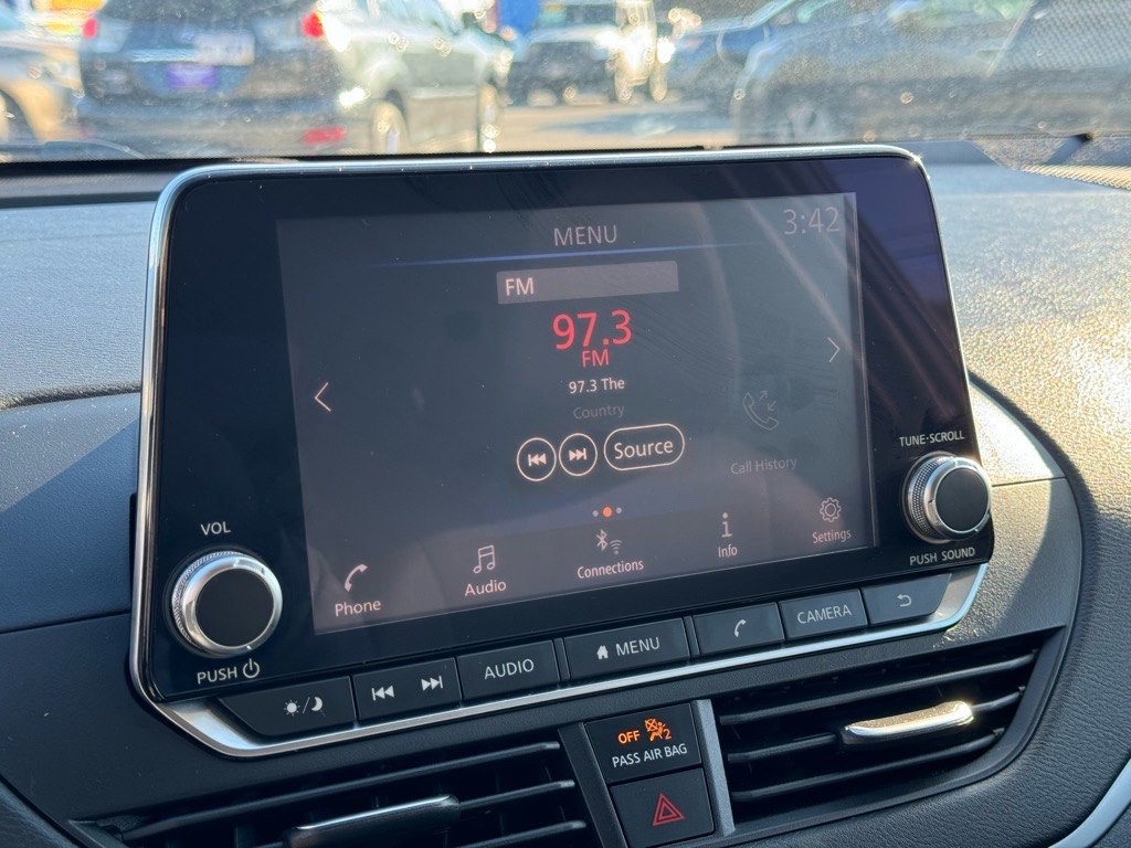 2019 Nissan Altima Image 21