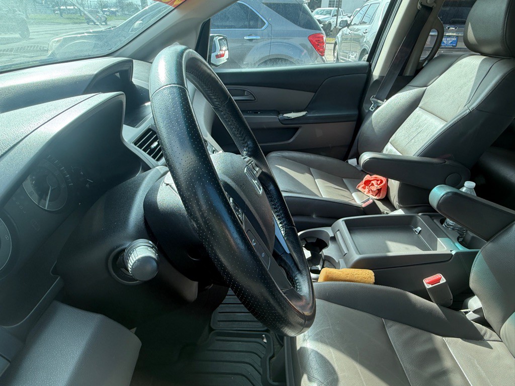 2012 Honda Odyssey Image 5