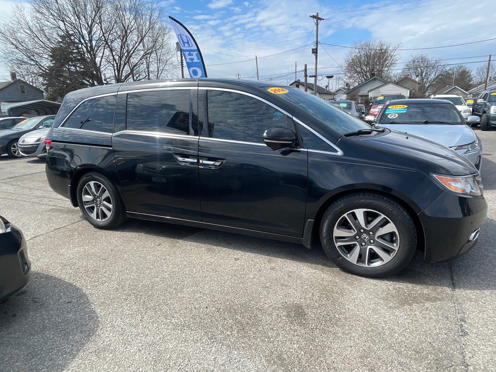 2014 Honda Odyssey Image 2