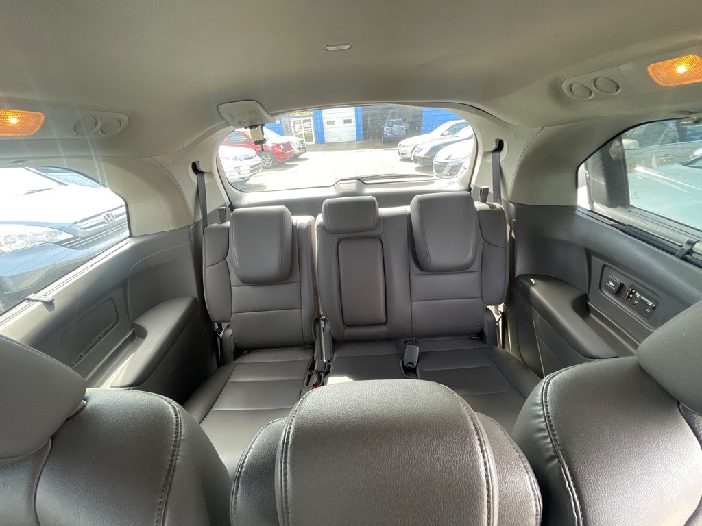 2014 Honda Odyssey Image 8