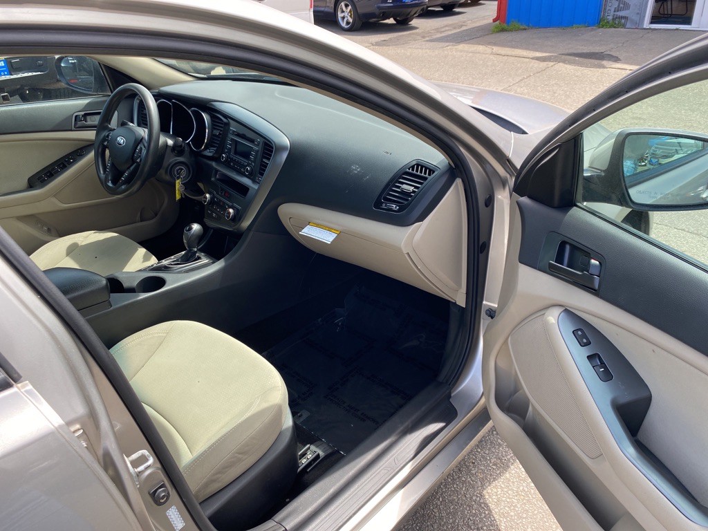 2013 Kia Optima Image 24