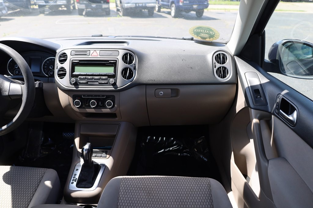 2011 Volkswagen Tiguan Image 13