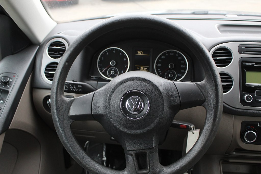 2011 Volkswagen Tiguan Image 23