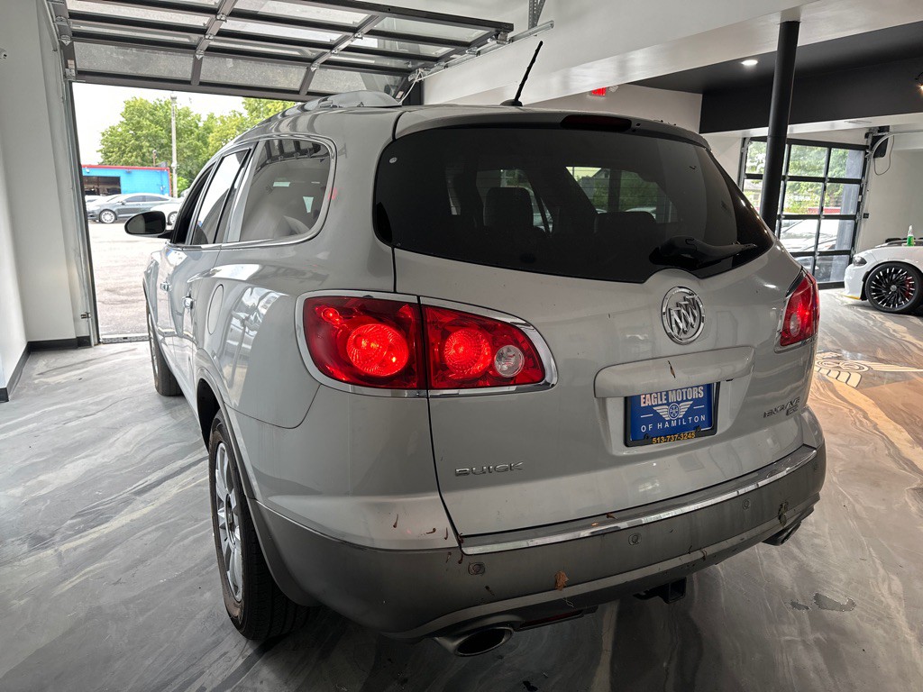 2011 Buick Enclave Image 3