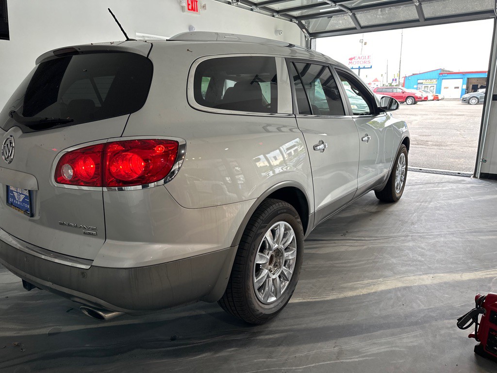 2011 Buick Enclave Image 5