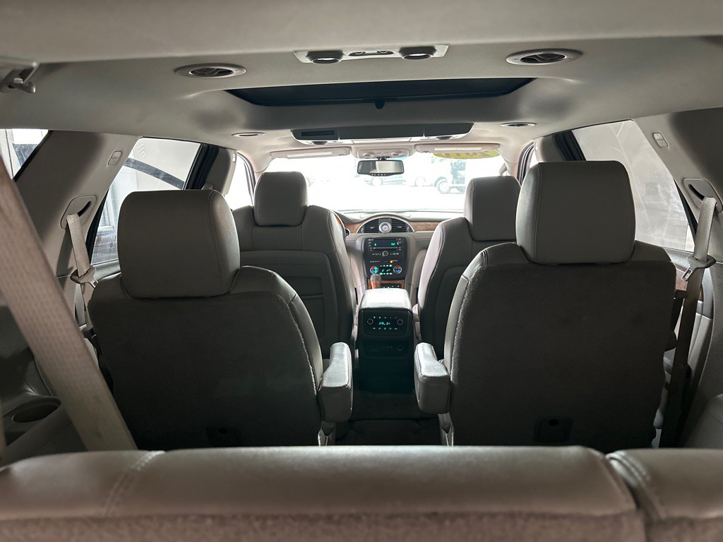 2011 Buick Enclave Image 9