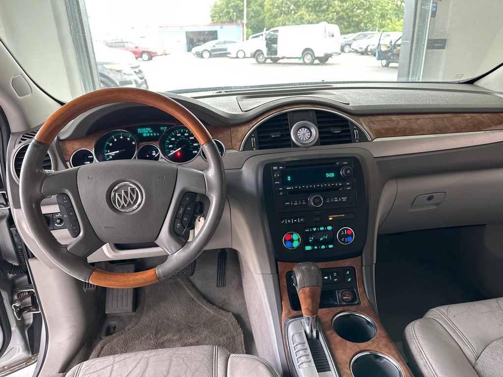 2011 Buick Enclave Image 10