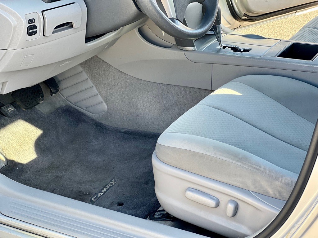 2008 Toyota Camry Image 24