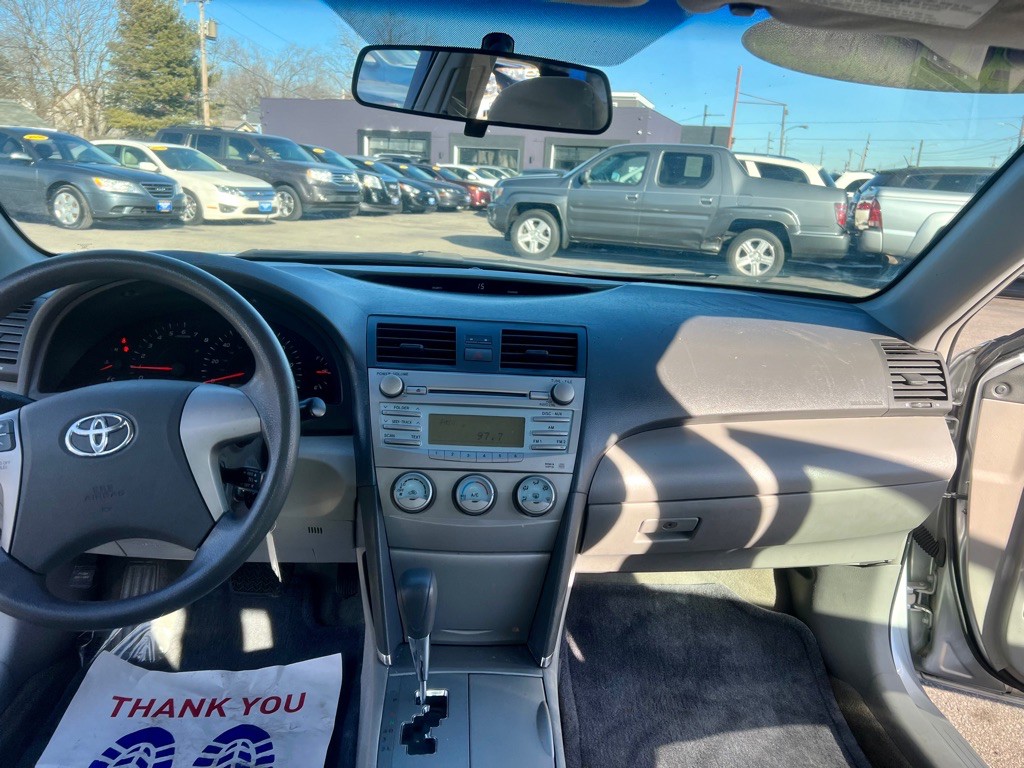 2008 Toyota Camry Image 25