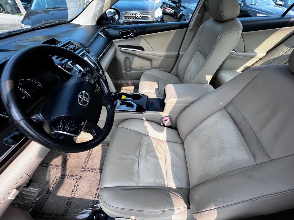 2012 Toyota Camry Image 14