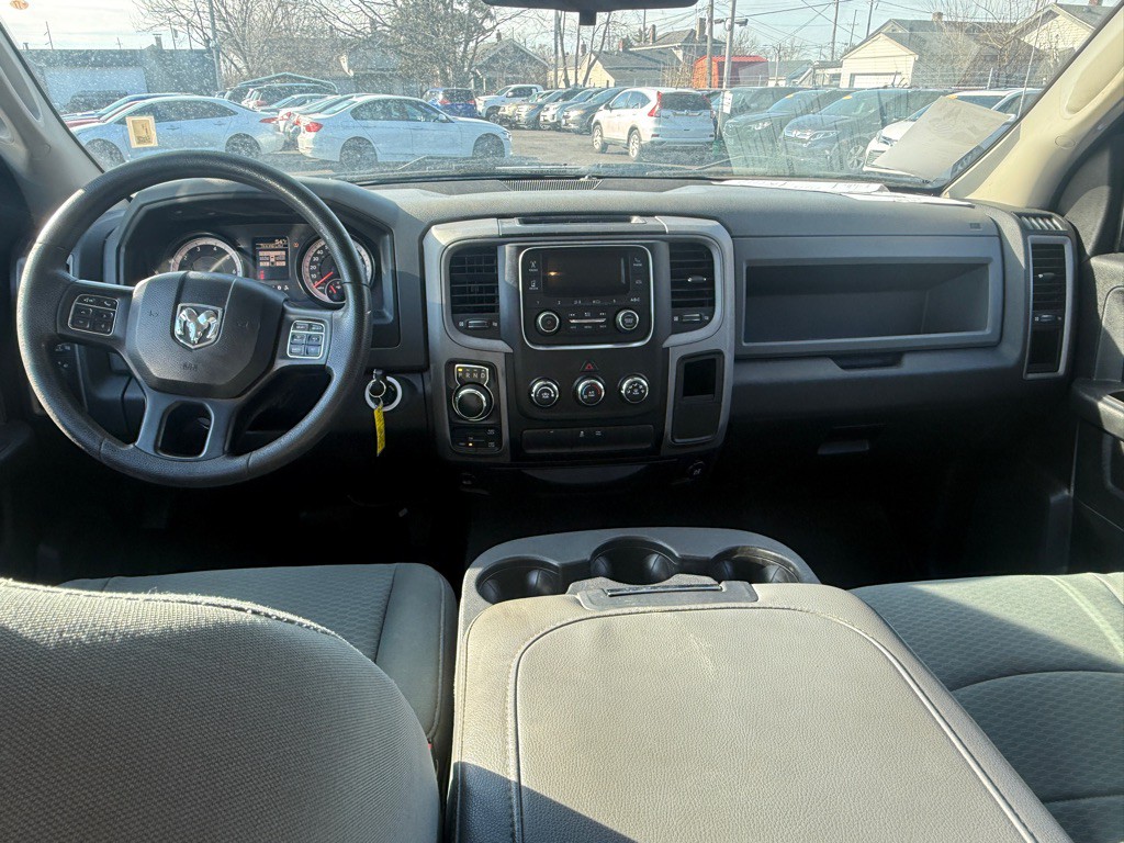 2016 RAM 1500 Image 5