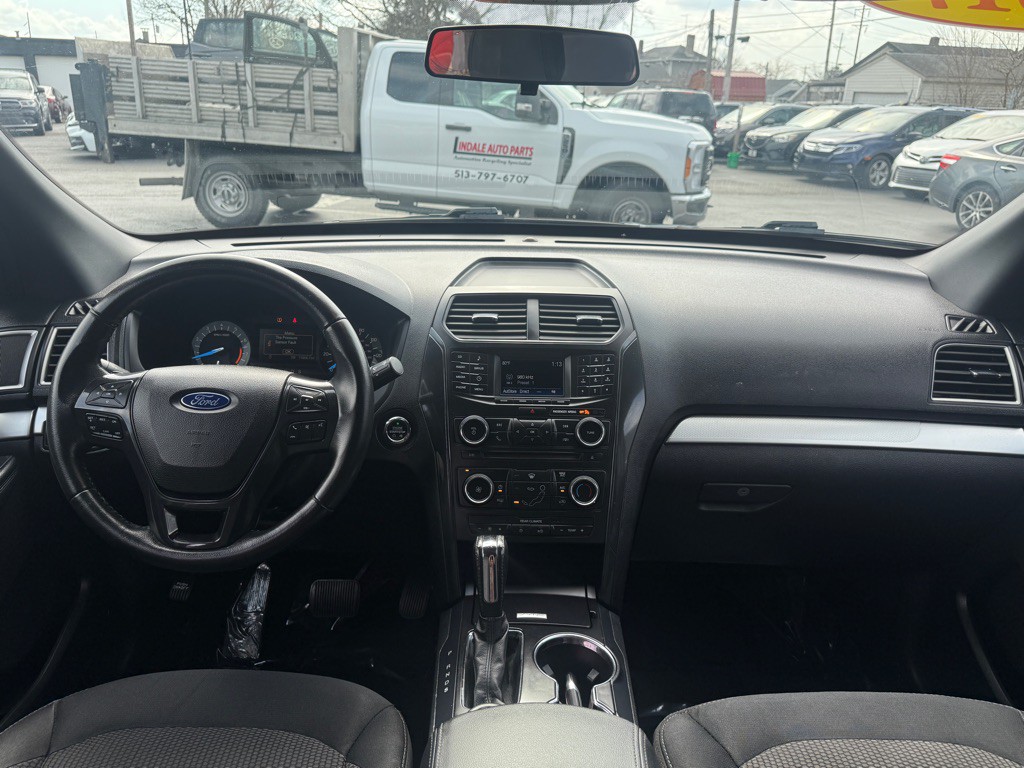 2017 Ford Explorer Image 6