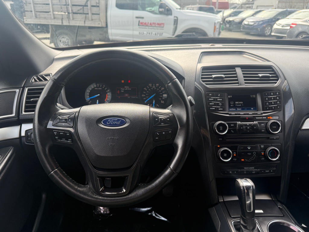 2017 Ford Explorer Image 7