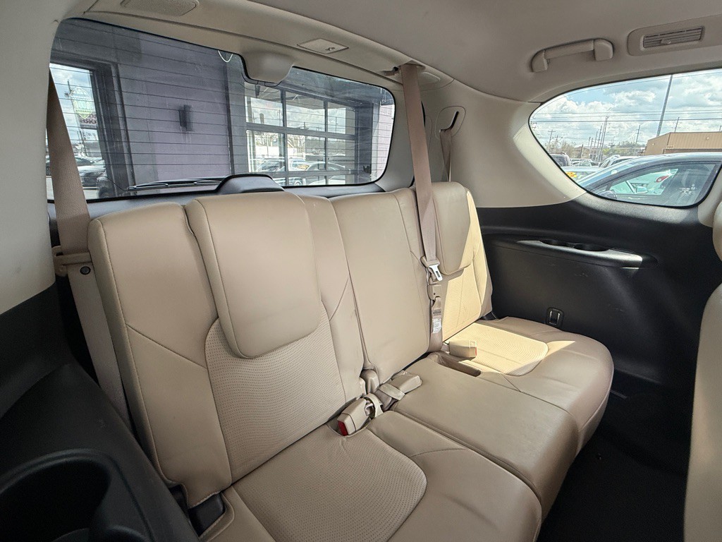 2019 Nissan Armada Image 3