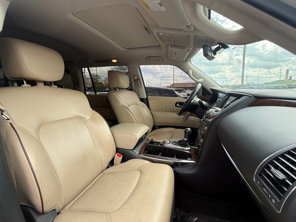 2019 Nissan Armada Image 9