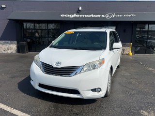 Image for 2013 Toyota Sienna XLE 8-PASSENGER ID: 7343404