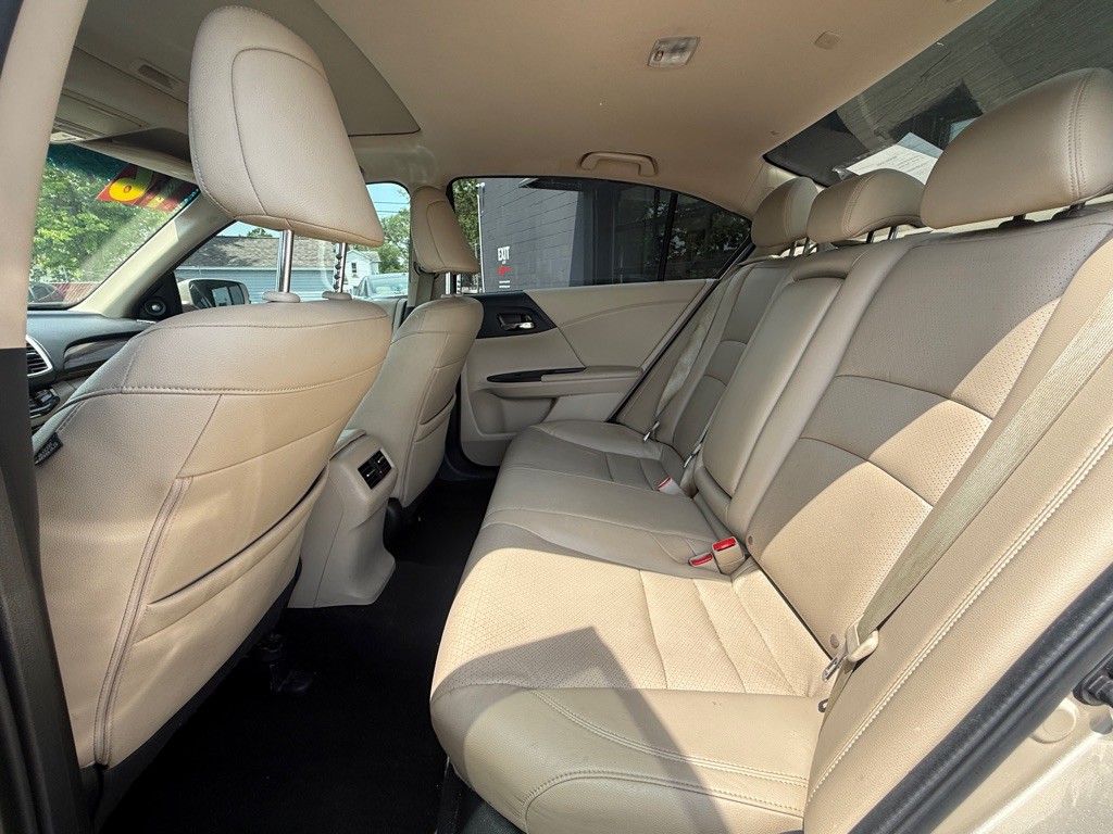 2016 Honda Accord Image 4