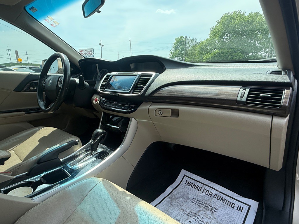 2016 Honda Accord Image 6