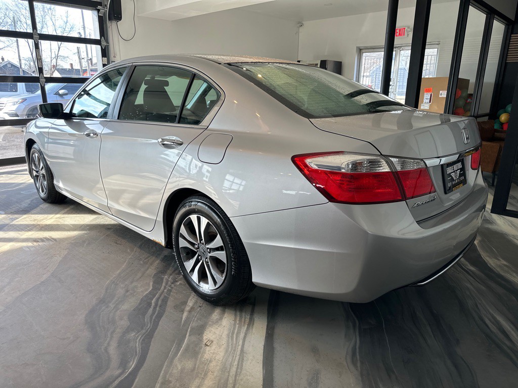 2013 Honda Accord Image 2