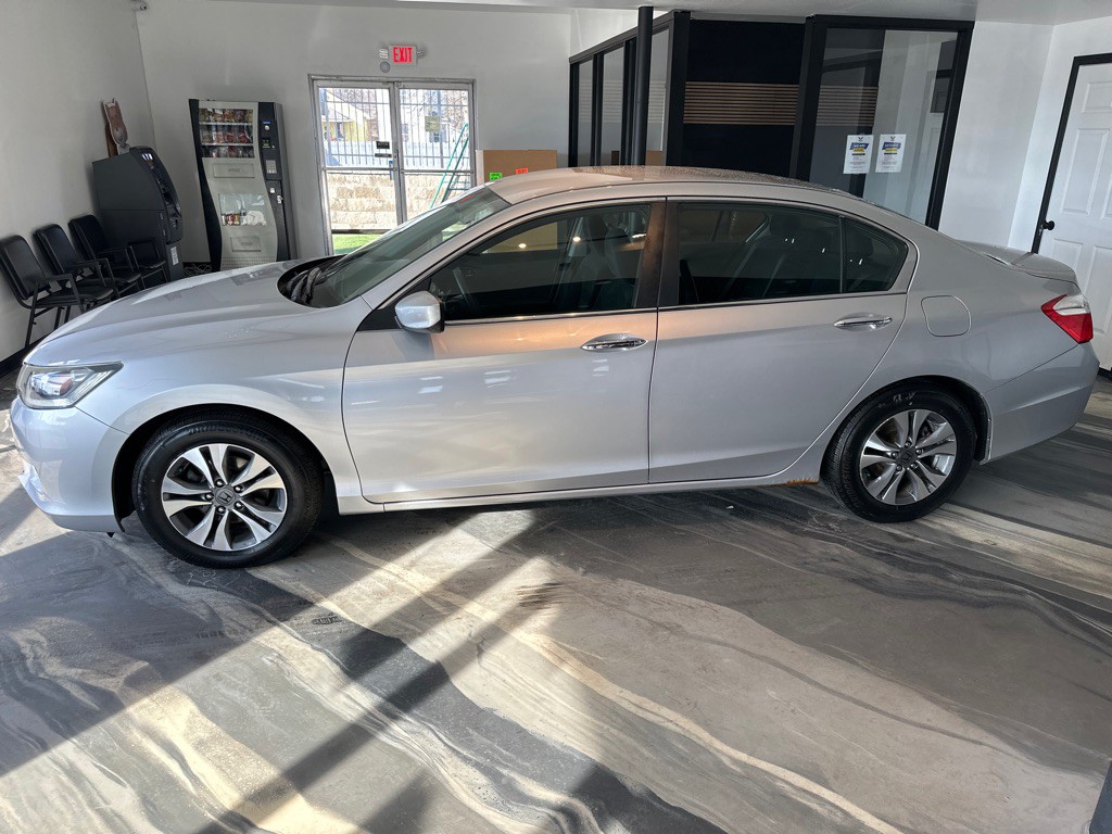 2013 Honda Accord Image 8