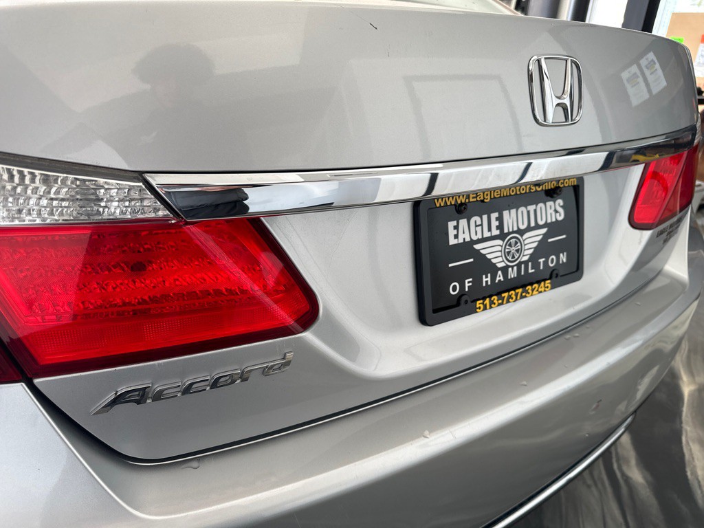 2013 Honda Accord Image 11